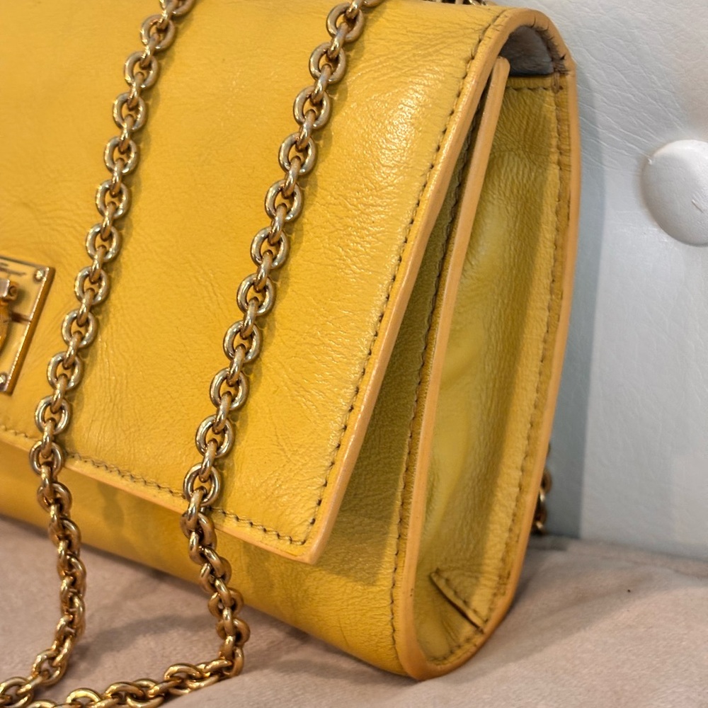 Salvatore Ferragamo Gancini Yellow Leather Flap Chain Shoulder / Crossbody Bag - Picture 4 of 15